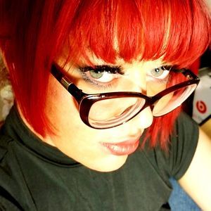 Meet your Posher, Janelle